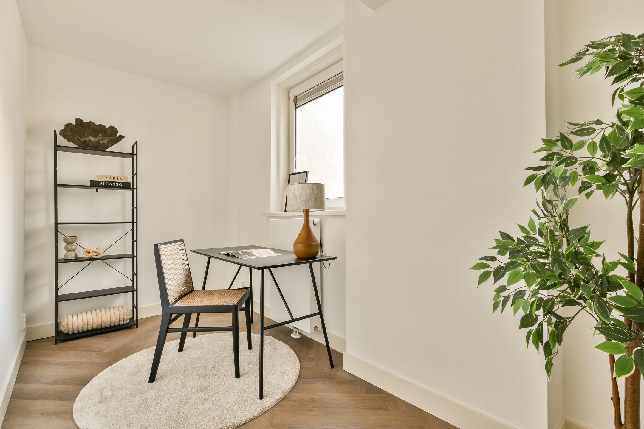 Bright Corner Apartment with Sarphatipark Views in De Pijp — 18