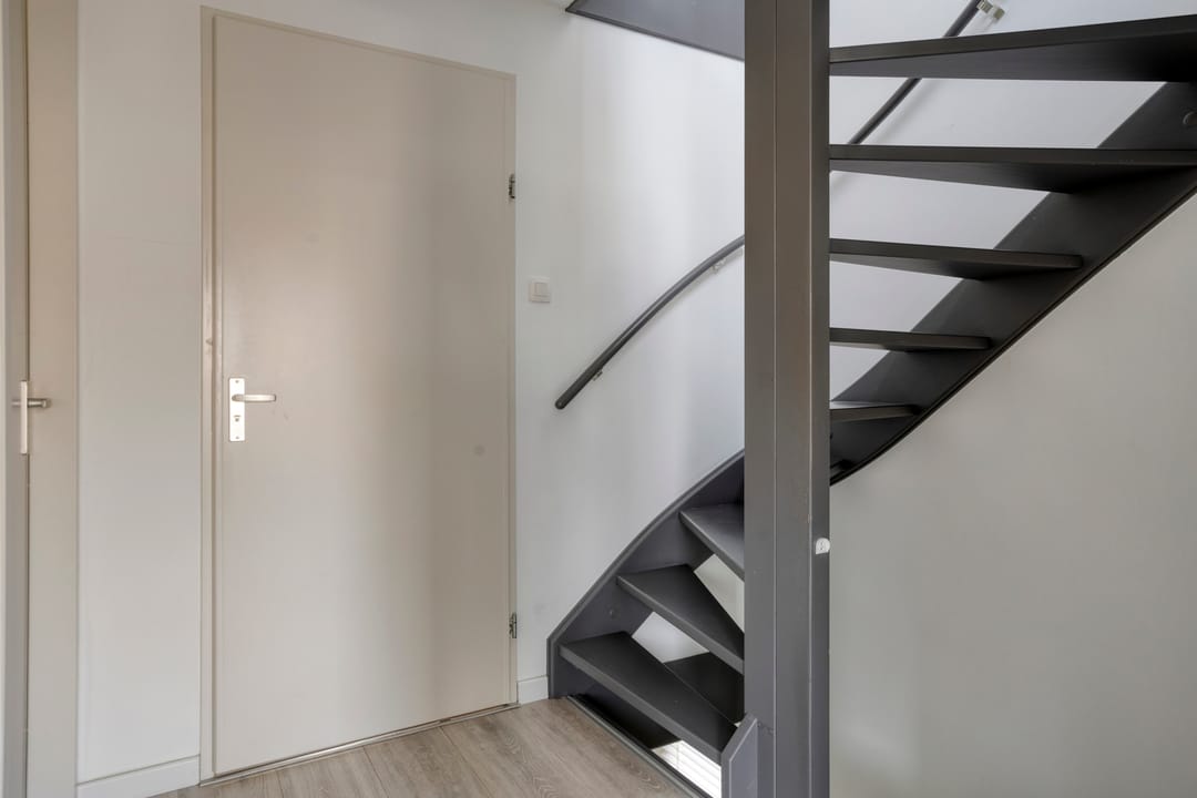 Energy-efficient move-in ready semi-detached home with garage and sunny garden in Othene — 20