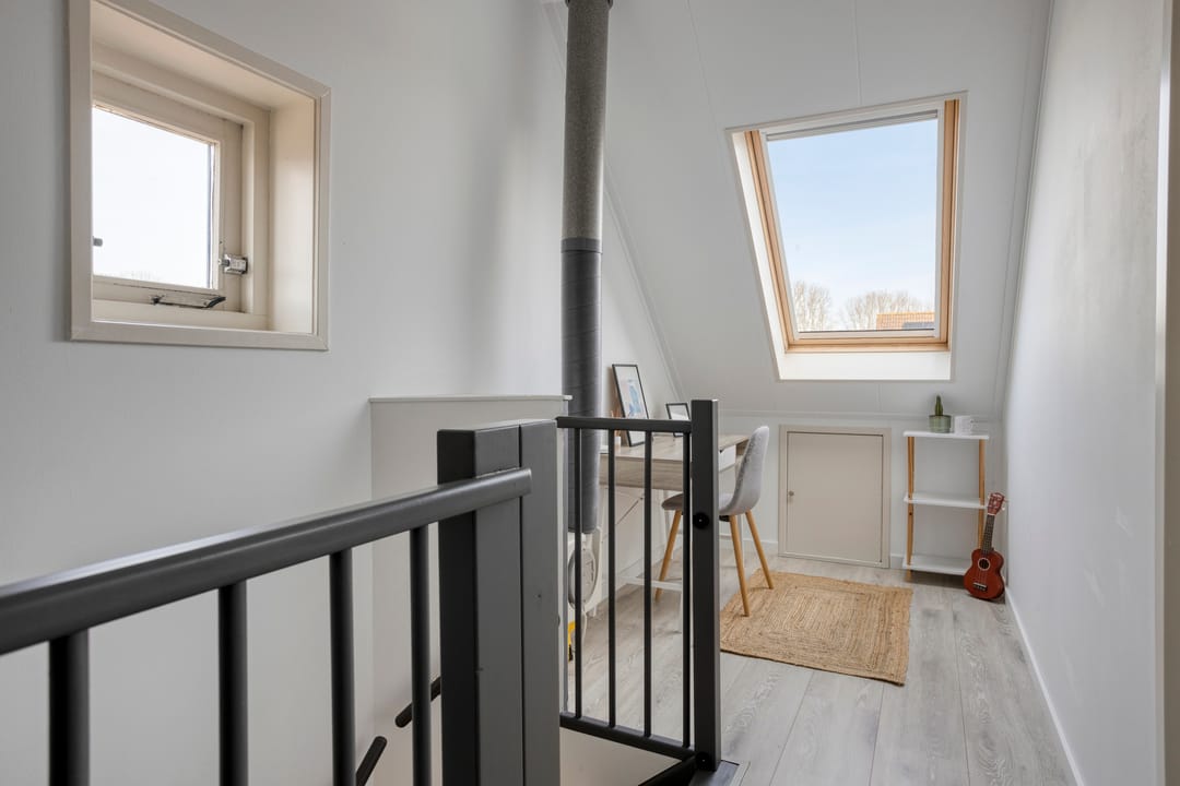 Energy-efficient move-in ready semi-detached home with garage and sunny garden in Othene — 21