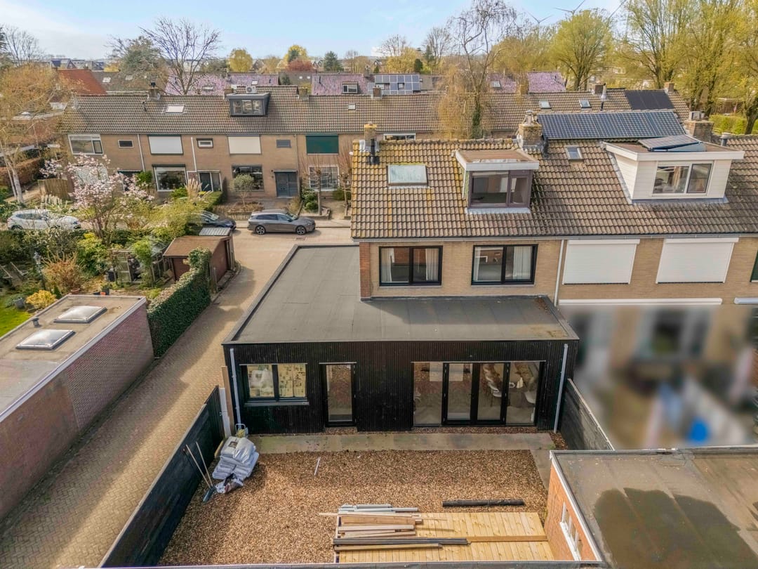 Spacious Renovated Corner House with Extensions in Nieuw-Beijerland — 25