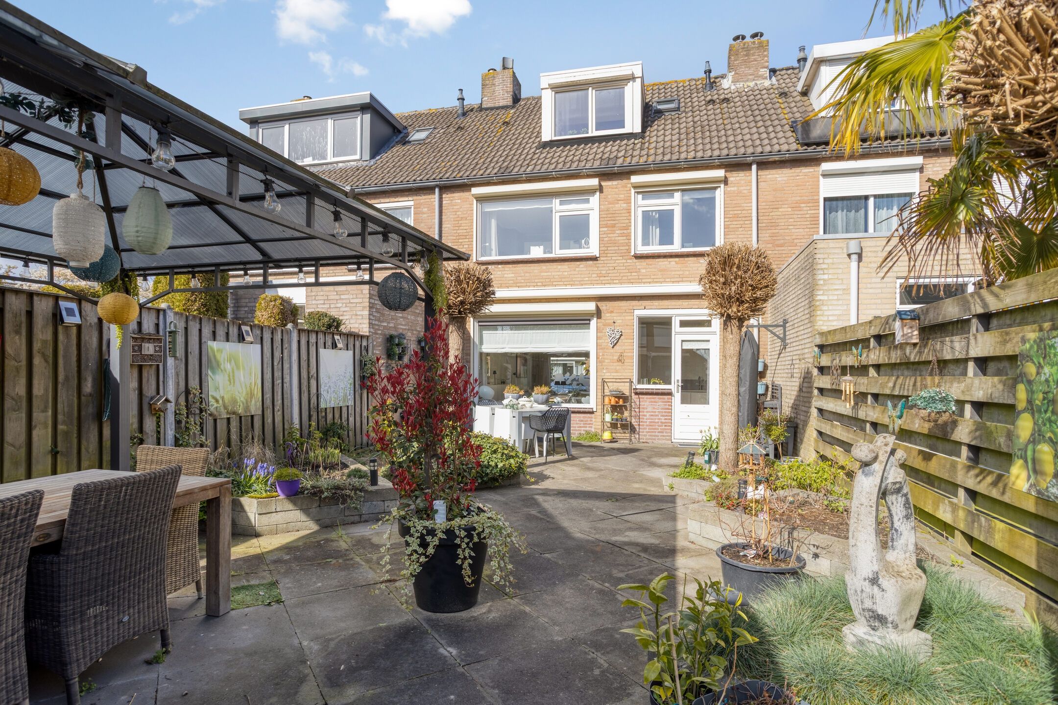 Foto 15 van van Nesstraat 4