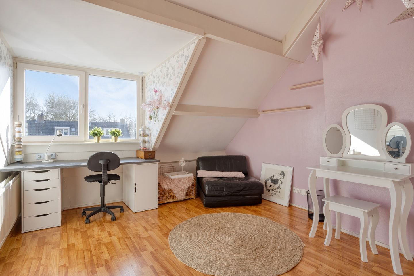 Foto 25 van van Nesstraat 4