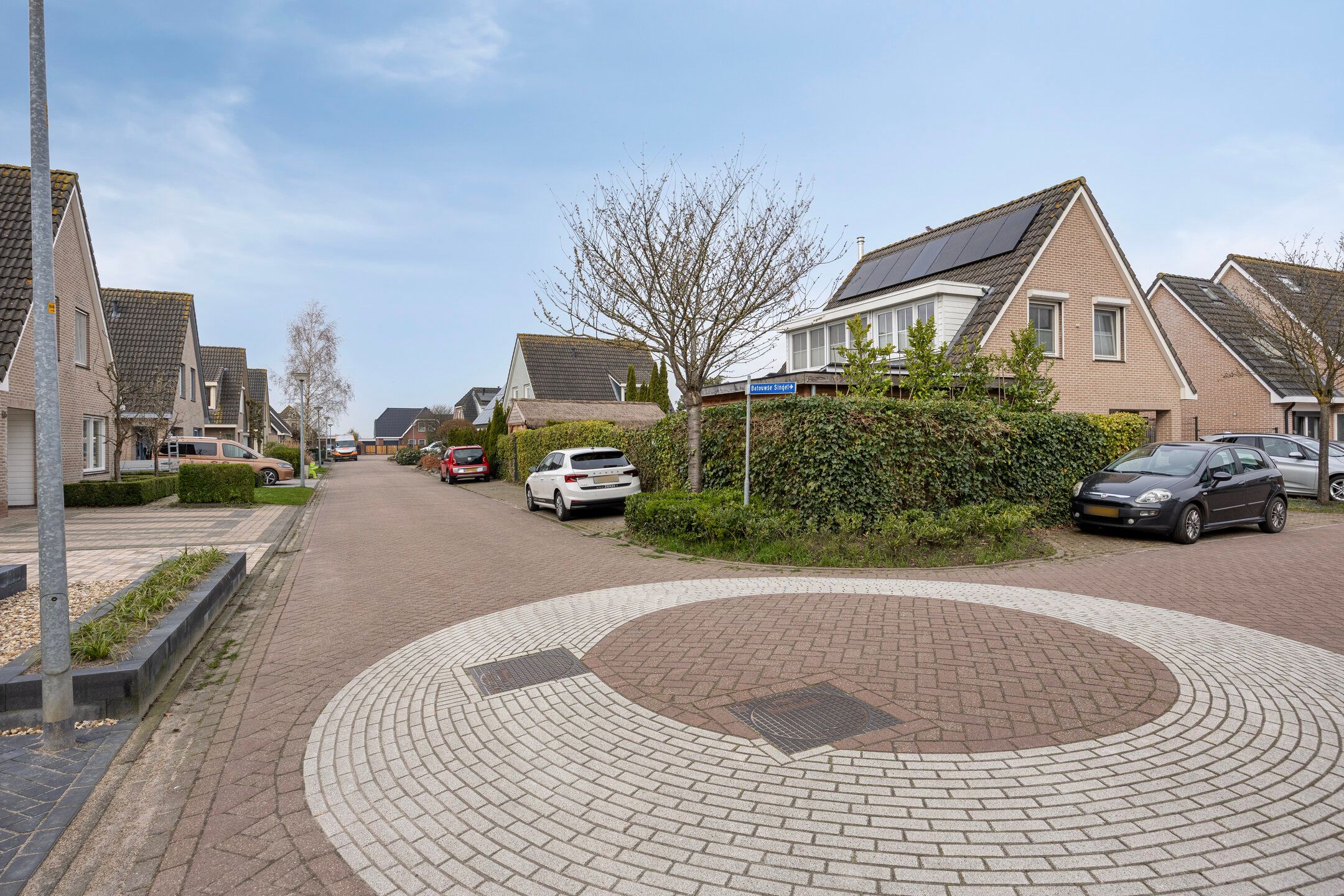 Well-maintained semi-detached home with garage near Lingemeer — 44