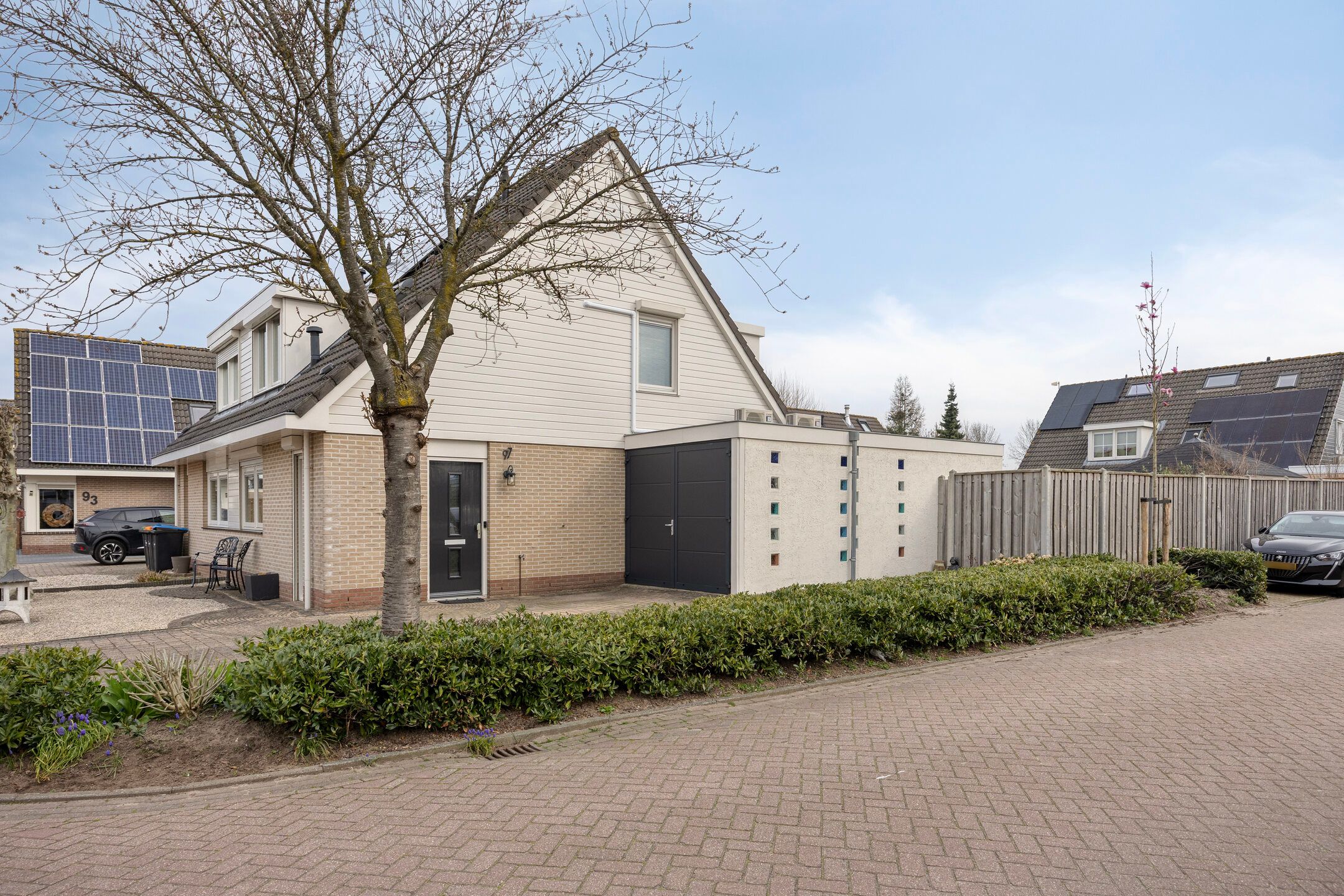 Well-maintained semi-detached home with garage near Lingemeer — 41
