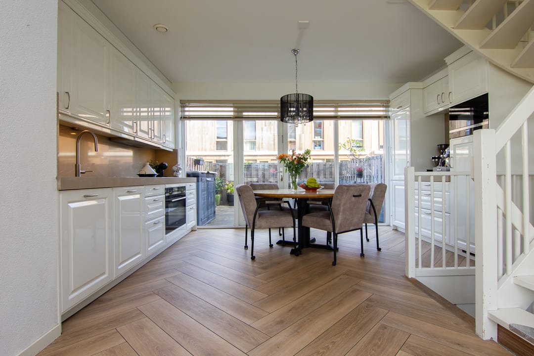 Modern family home with park views and private parking in IJmuiden — 13