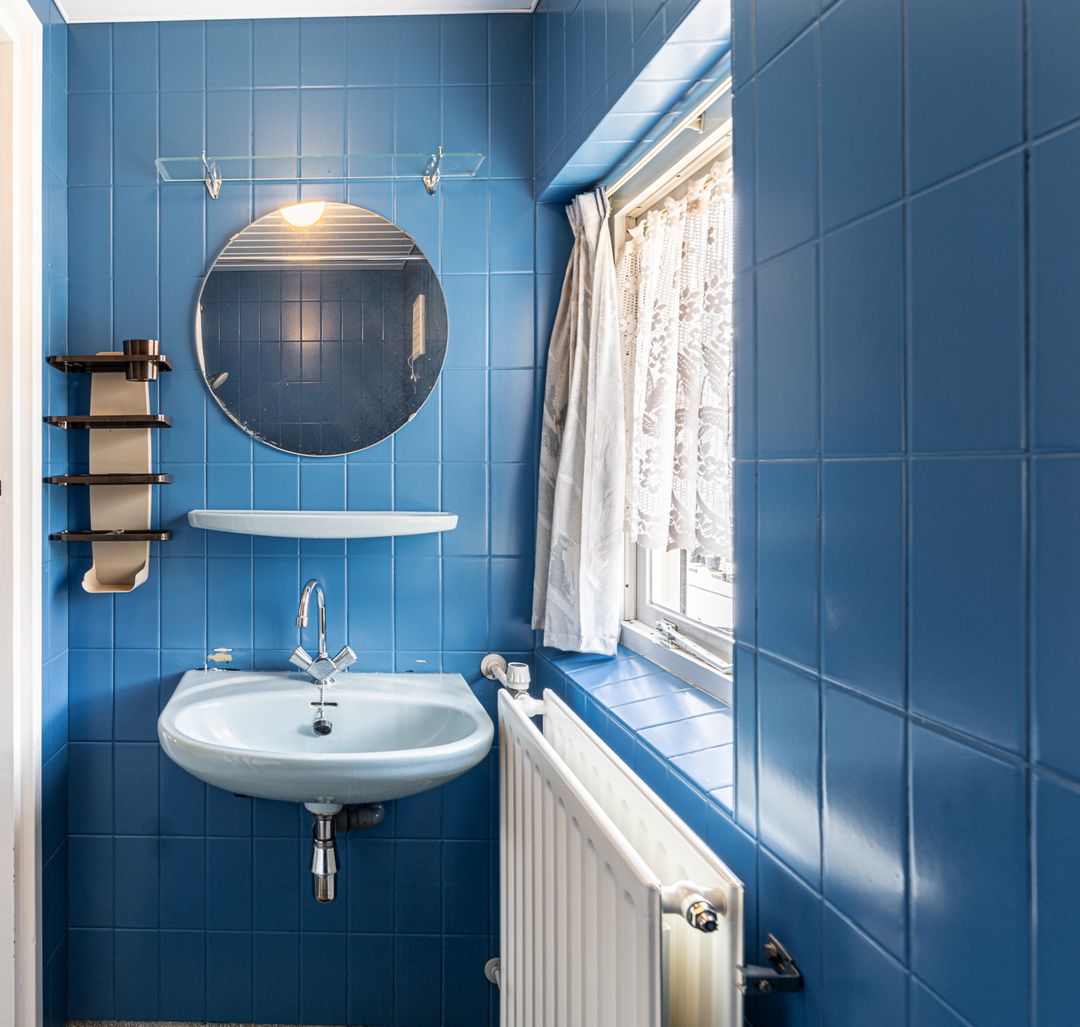 Terraced home with renovation potential in child-friendly Valkenswaard neighbourhood — 16