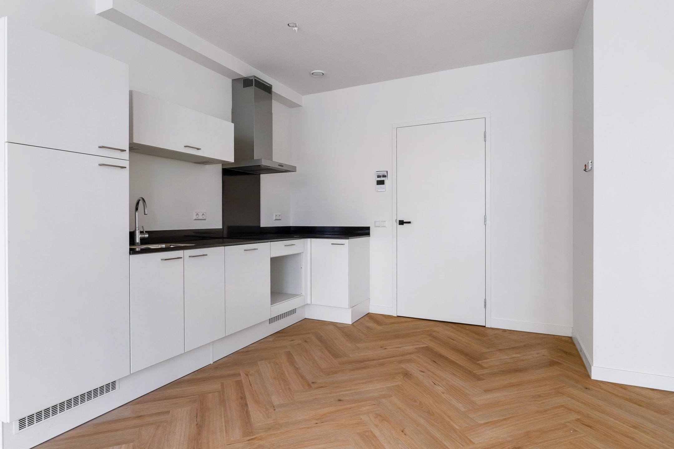 Photo 6 of Wirdumerdijk 21-D