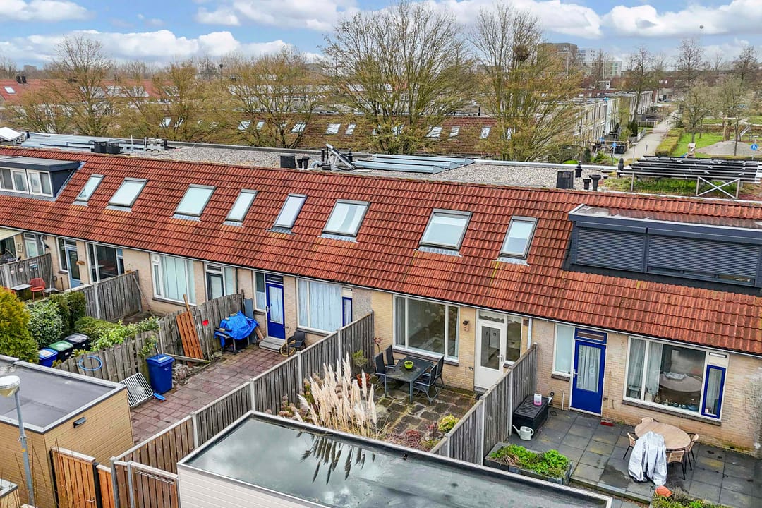 Move-in Ready Family Home with Energy Label A in Almere Molenbuurt — 37