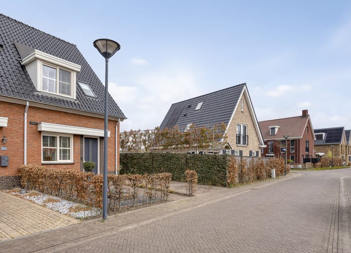 Photo 2 of Pastoor Vereeptstraat 4