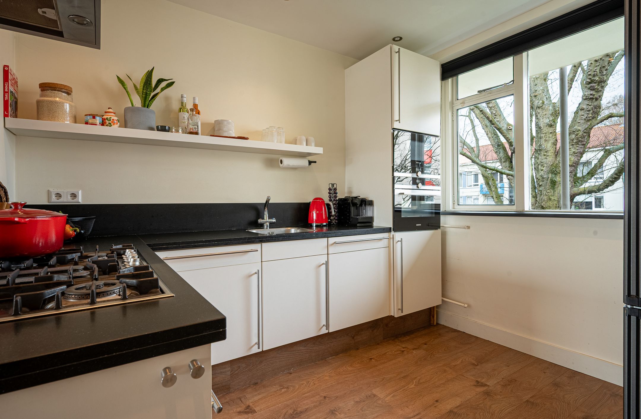 Move-in Ready Apartment in Rijswijk's Artiestenbuurt — 14