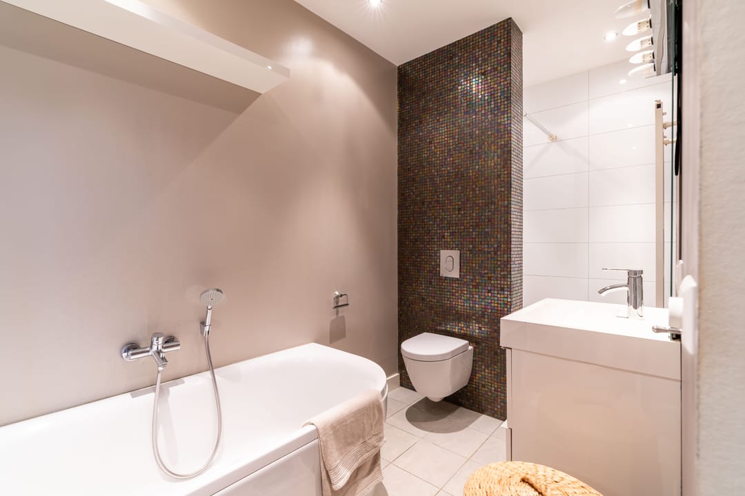 Elegant apartment with authentic details and terrace in Voorhout — 16