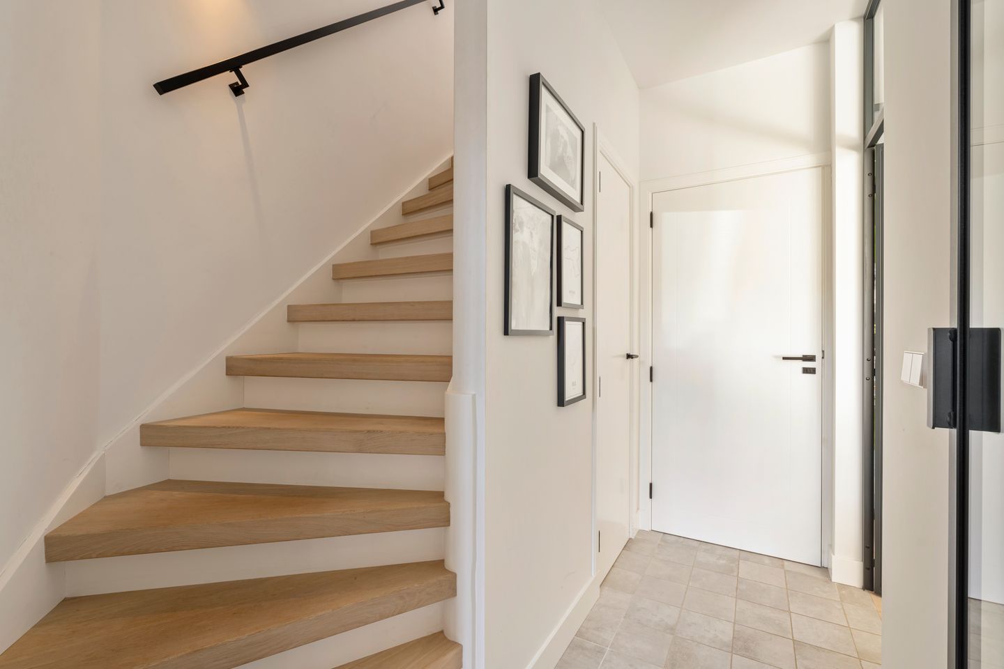 Fully Renovated Corner House with A+++ Energy Label in Elsrijk — 20