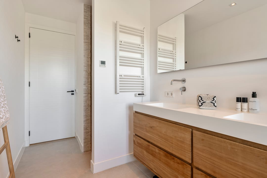 Fully Renovated Corner House with A+++ Energy Label in Elsrijk — 30
