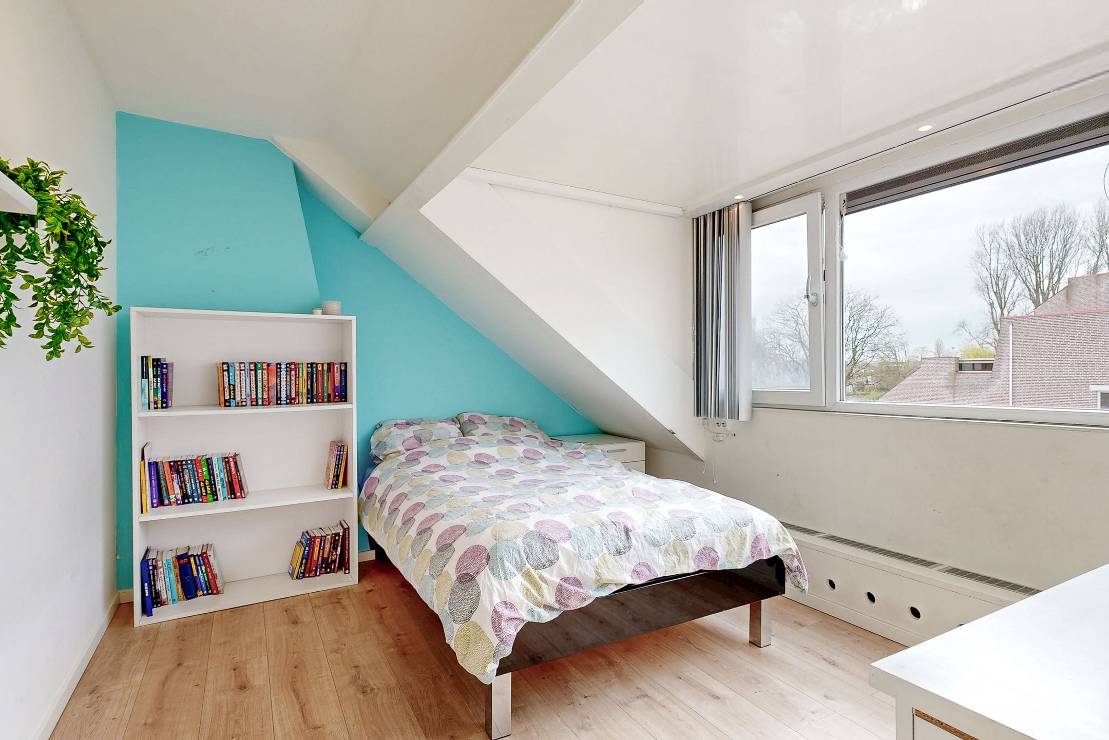 Spacious and Modernized Family Home in Elsrijk Oost — 27