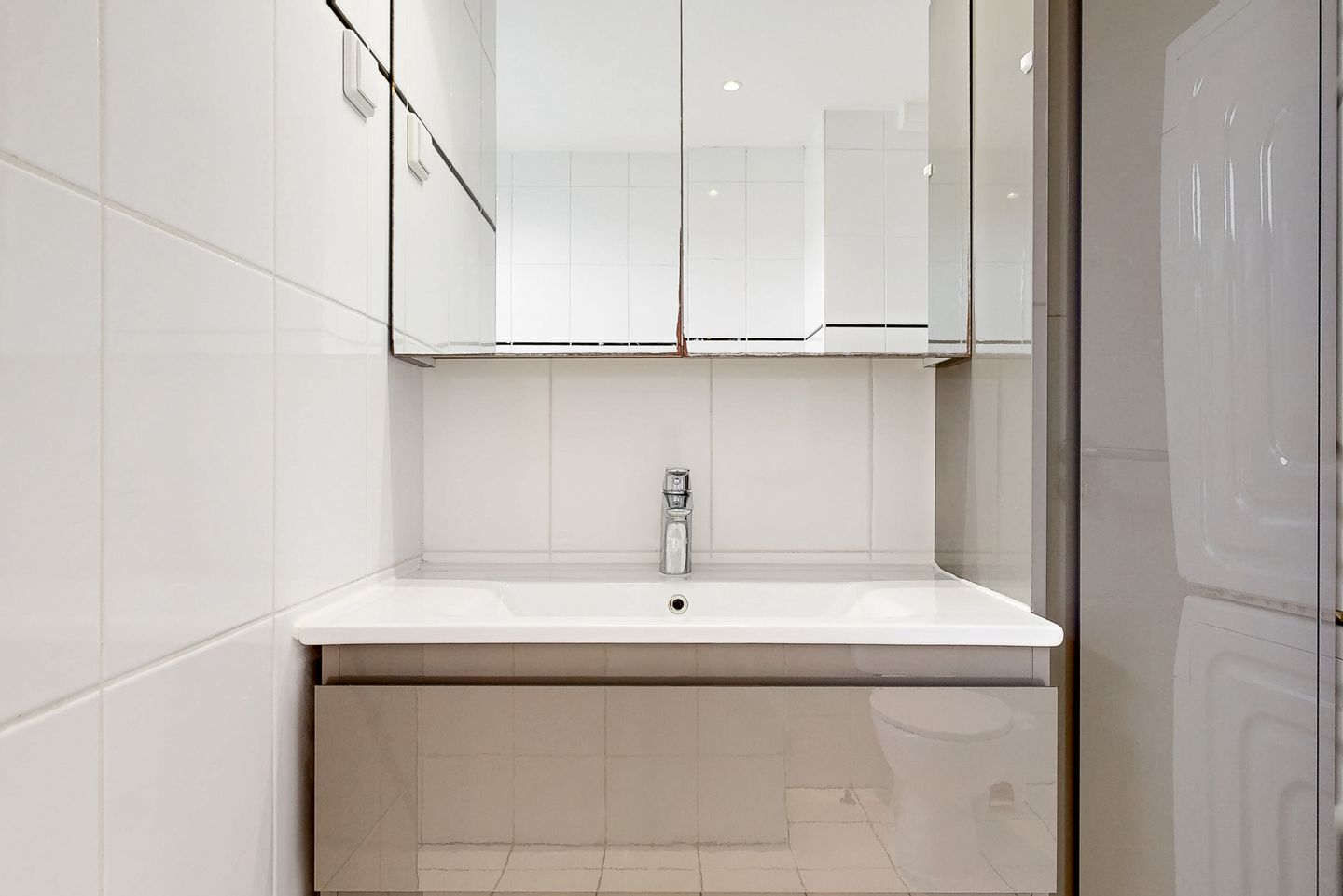 Spacious and Modernized Family Home in Elsrijk Oost — 20