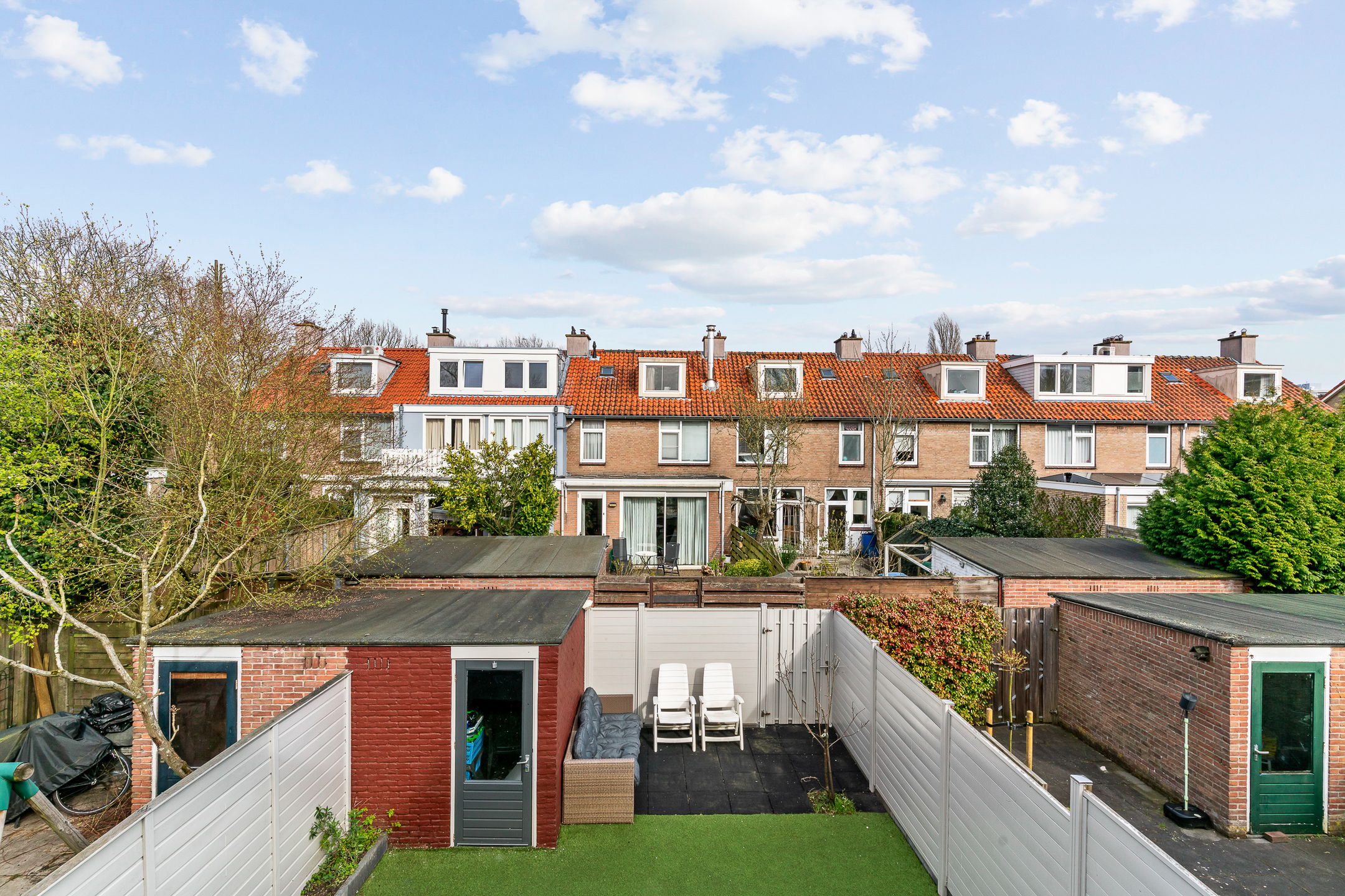 Spacious and Modernized Family Home in Elsrijk Oost — 33