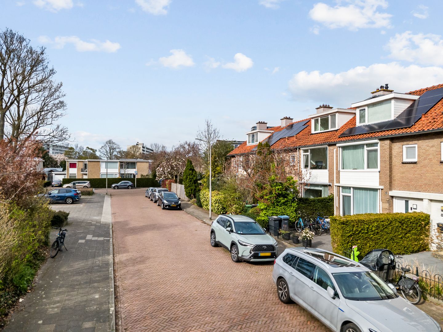 Spacious and Modernized Family Home in Elsrijk Oost — 44