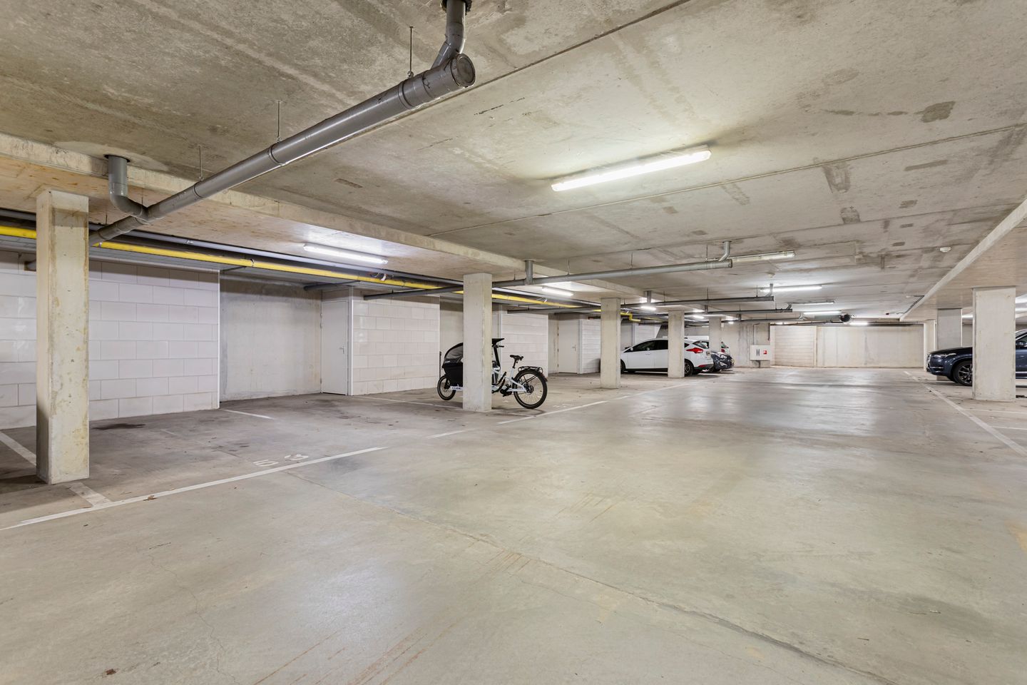 Modern Energy-Efficient Terraced Home with Private Parking in Breda Heuvel — 34