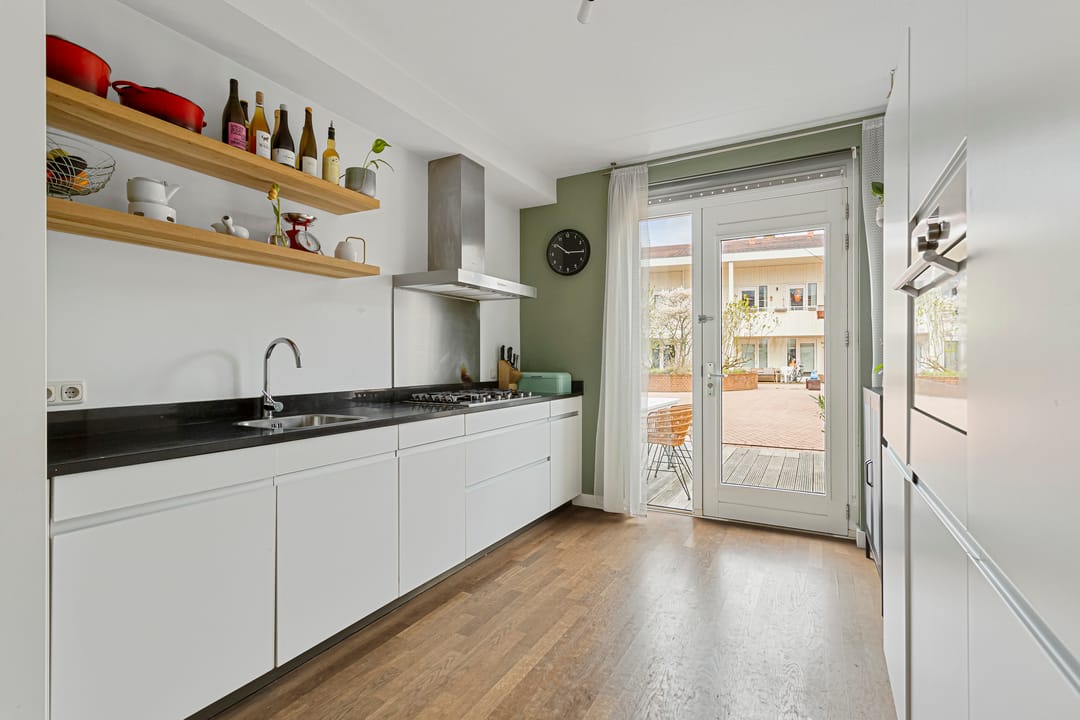 Modern Energy-Efficient Terraced Home with Private Parking in Breda Heuvel — 16