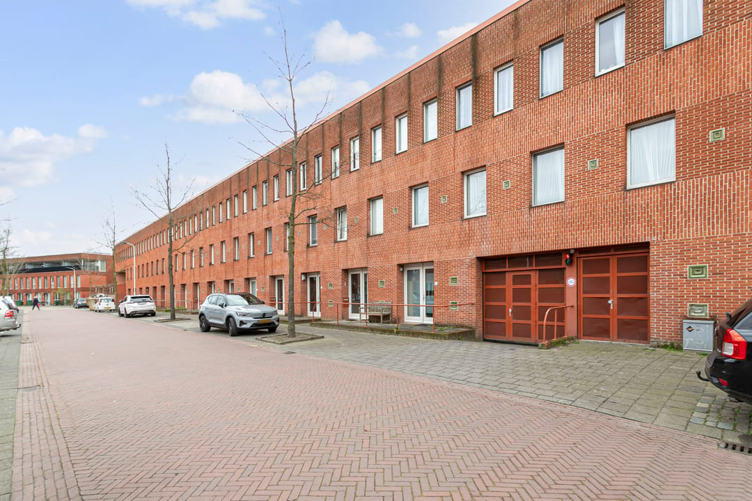 Modern Energy-Efficient Terraced Home with Private Parking in Breda Heuvel — 43