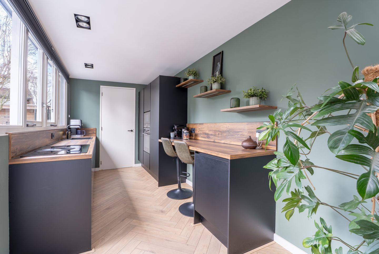 Photo 4 of Burgemeester Breebaartlaan 13