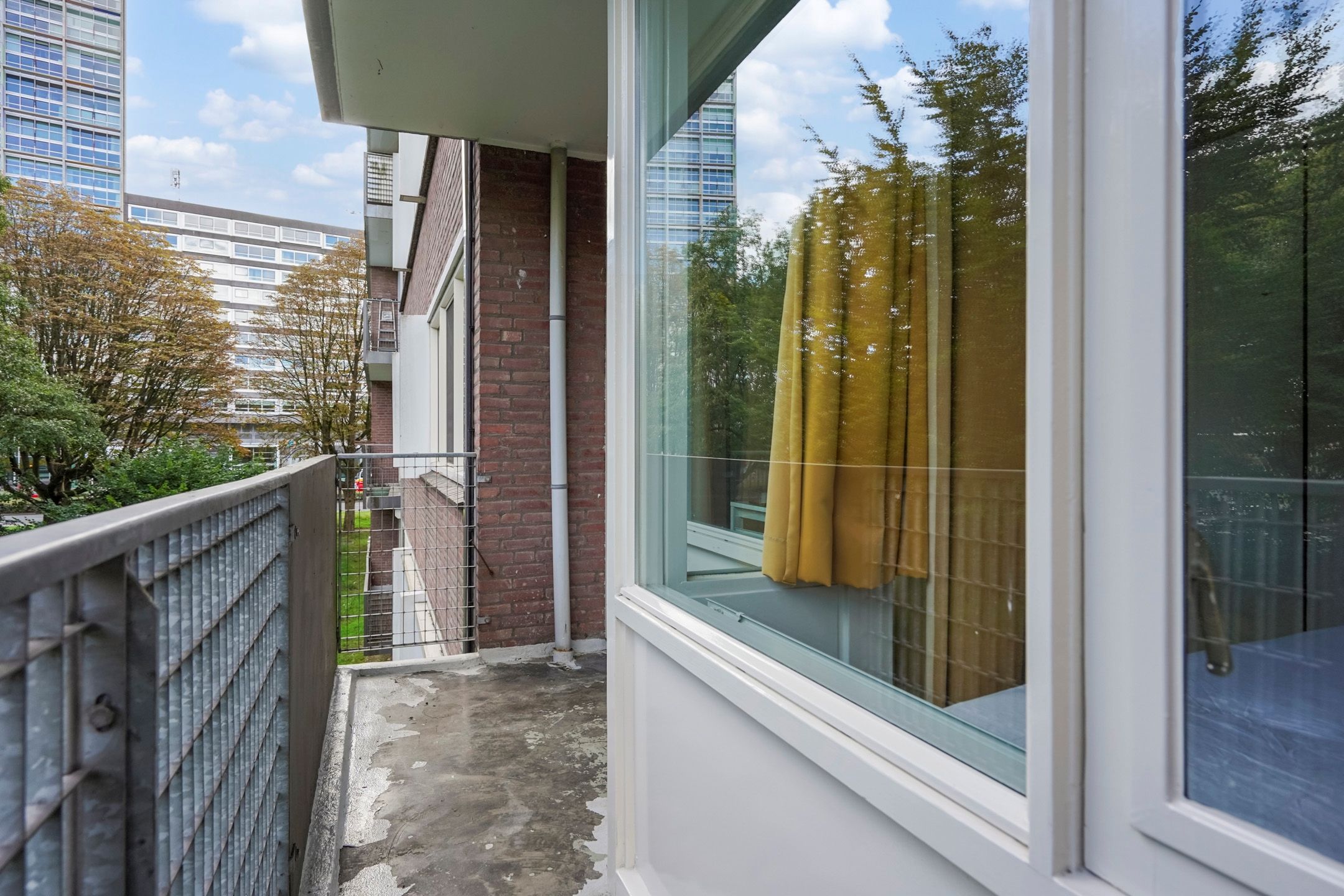 Stylish and Light Apartment in Green Tilburg Location — 27