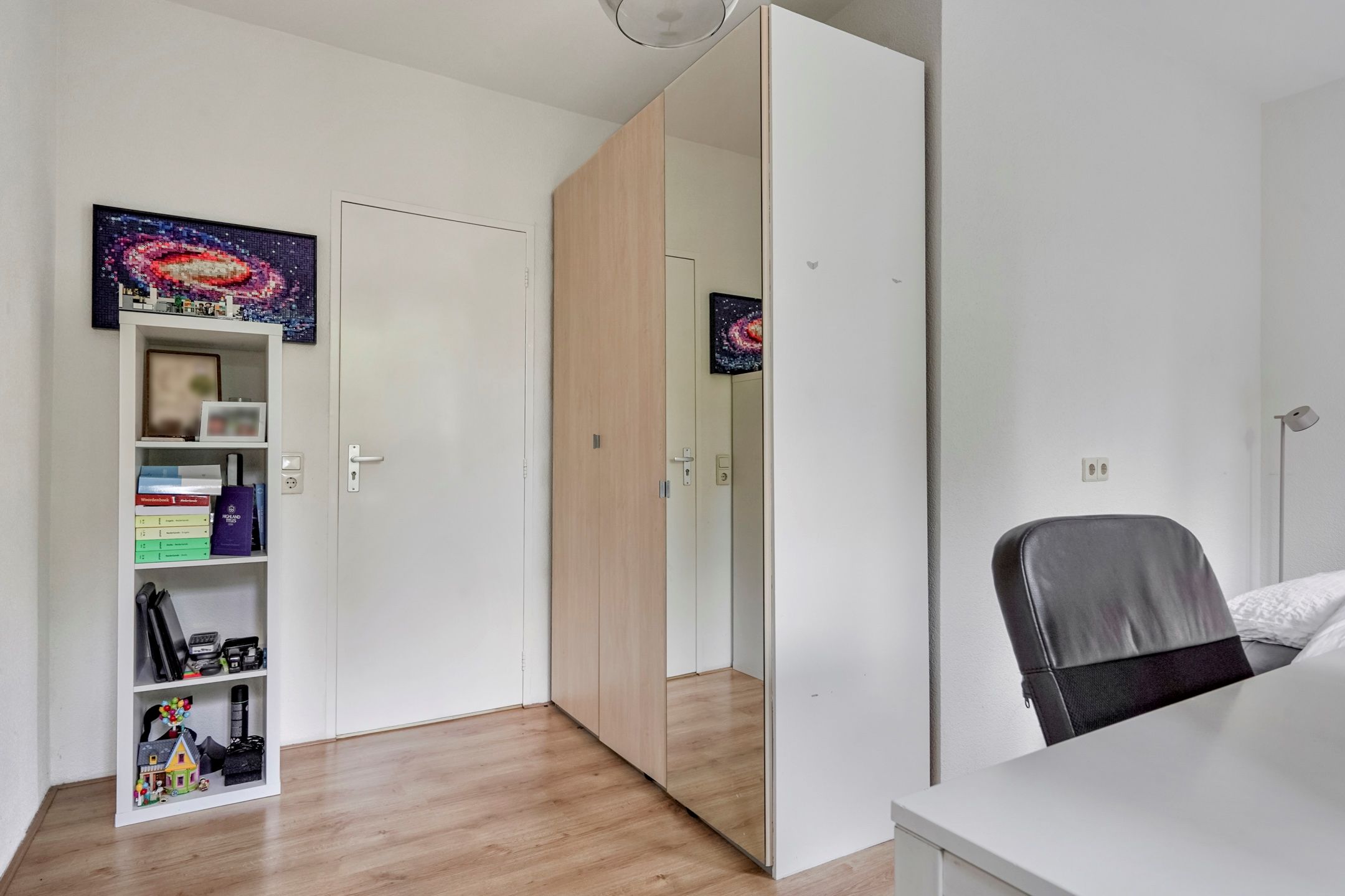 Stylish and Light Apartment in Green Tilburg Location — 24
