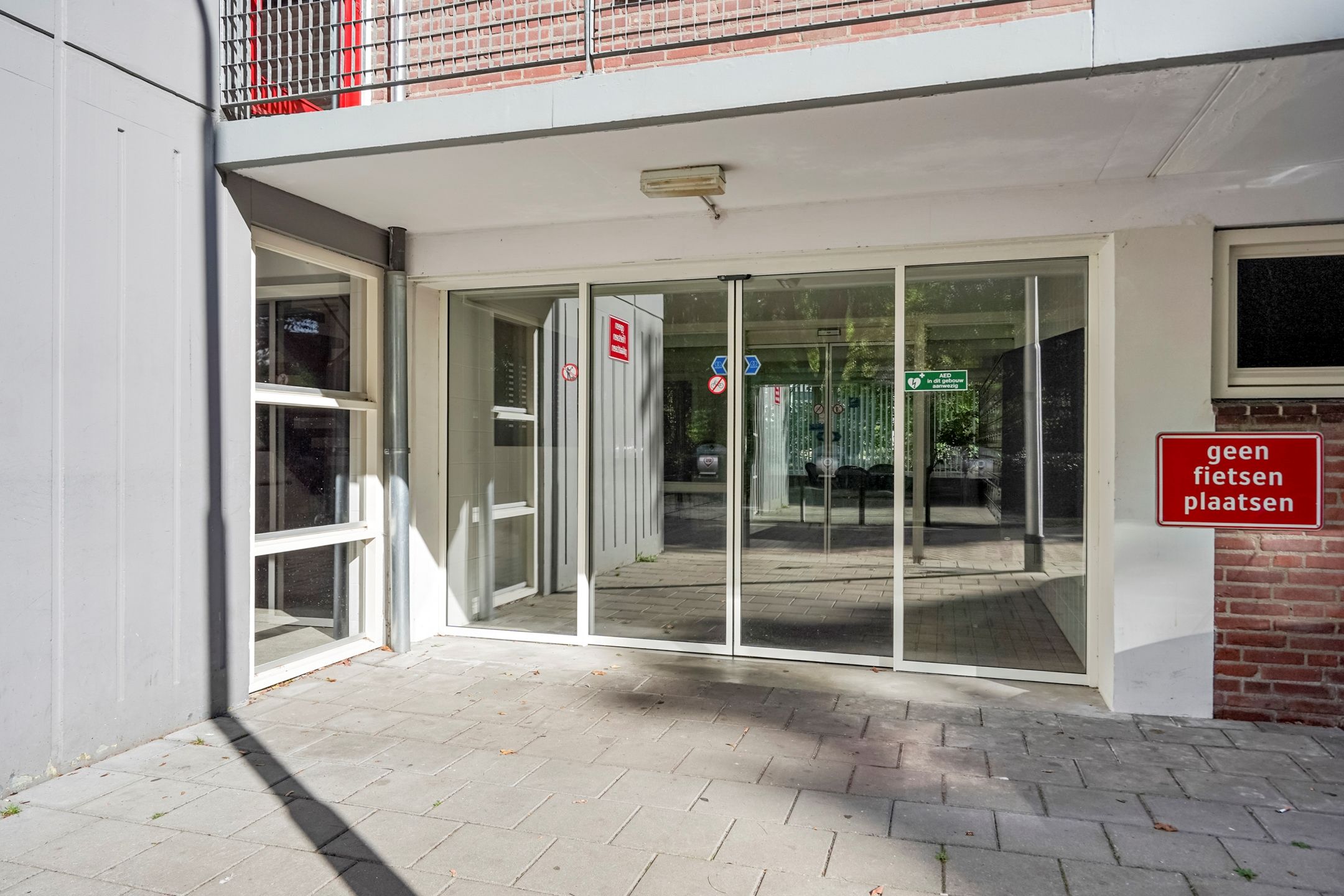 Stylish and Light Apartment in Green Tilburg Location — 33