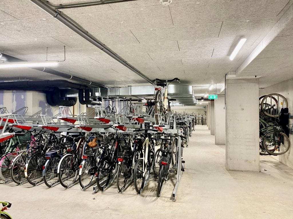 Photo 27 of Heathrowstraat 350