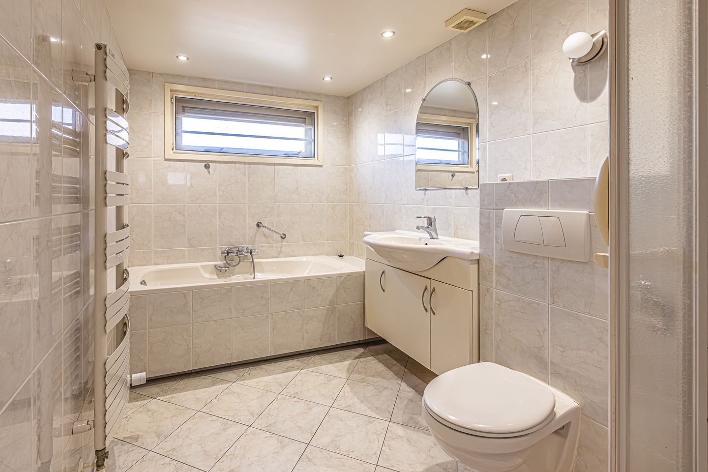 Photo 29 of Roomburgerlaan 26