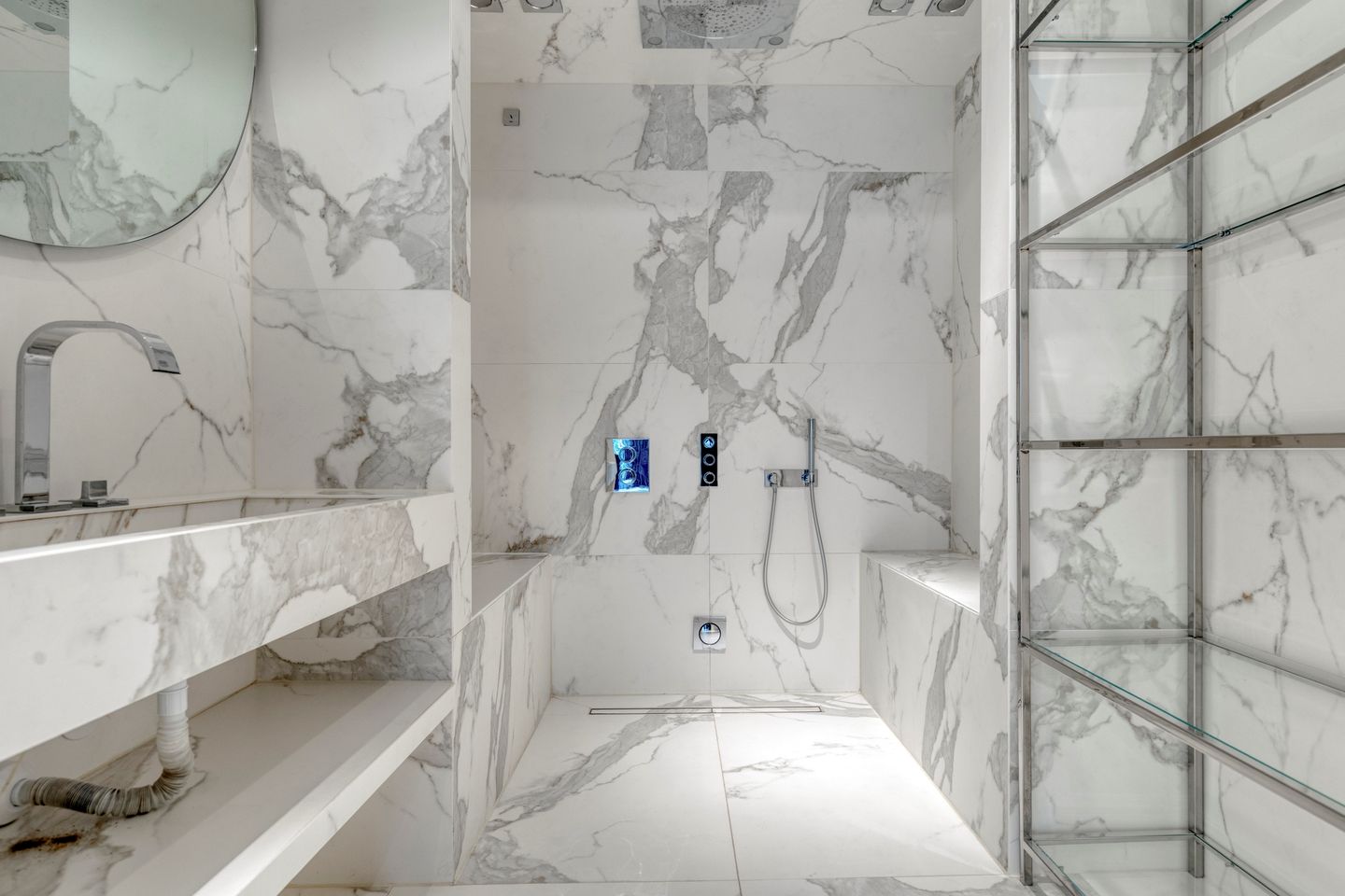 Luxury apartment with rooftop terrace and private parking in Amsterdam Nieuw-West — 14