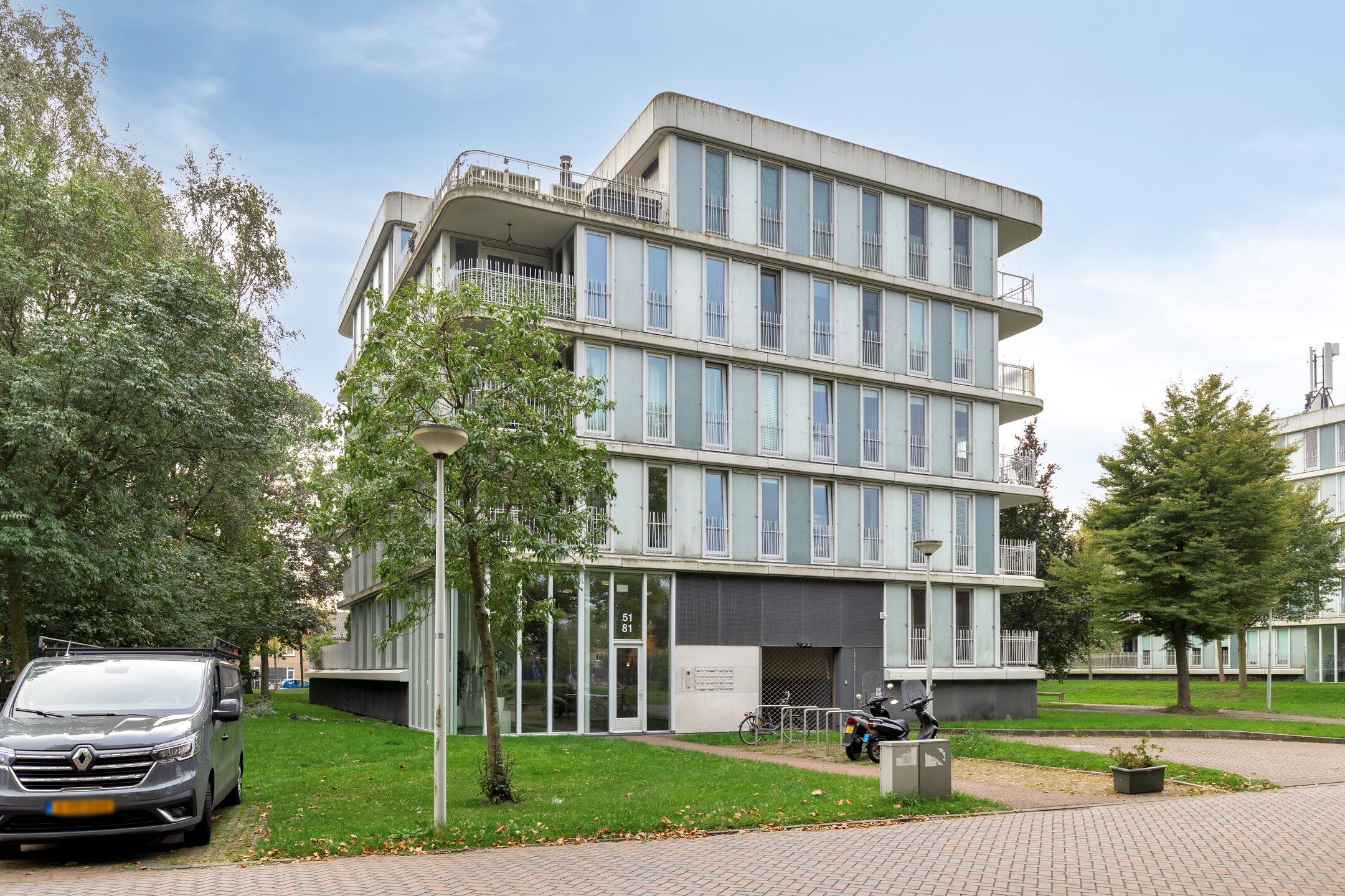 Professor J.H. Gunningstraat 81 