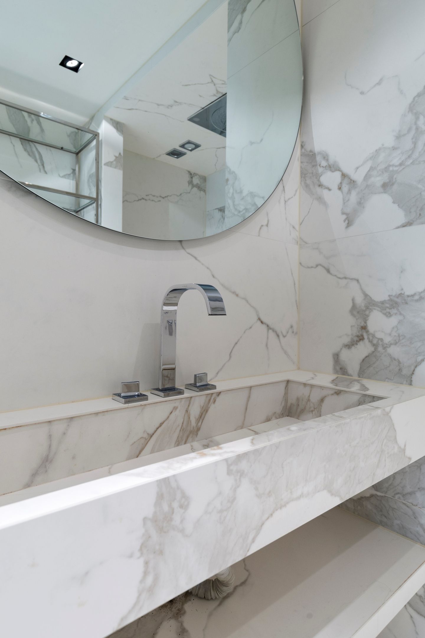 Luxury apartment with rooftop terrace and private parking in Amsterdam Nieuw-West — 15