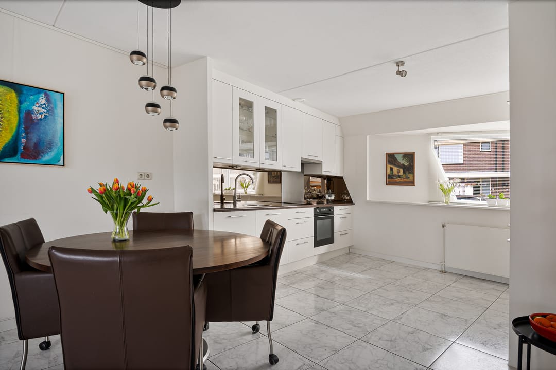 Spacious Family Home in Rokkeveen with Sunny Southwest Garden — 14