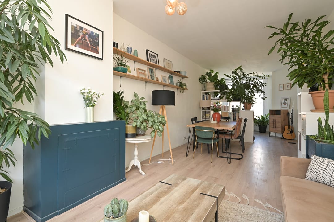 Spacious Renovated Apartment with XL Living Room in Popular Valkenboskwartier — 22