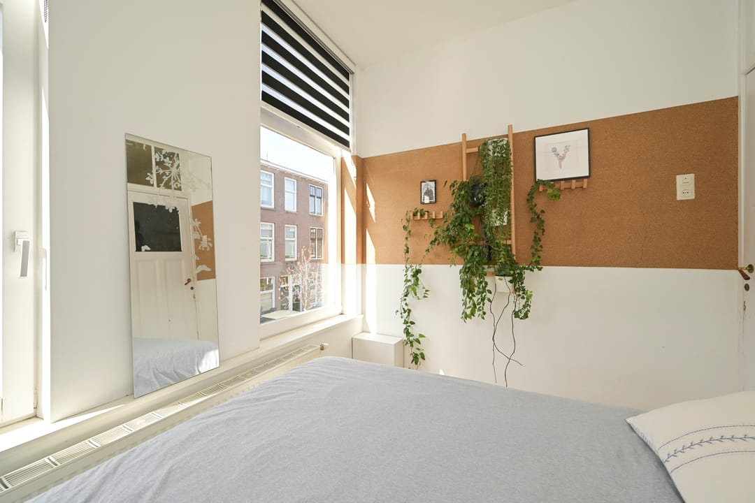 Spacious Renovated Apartment with XL Living Room in Popular Valkenboskwartier — 27