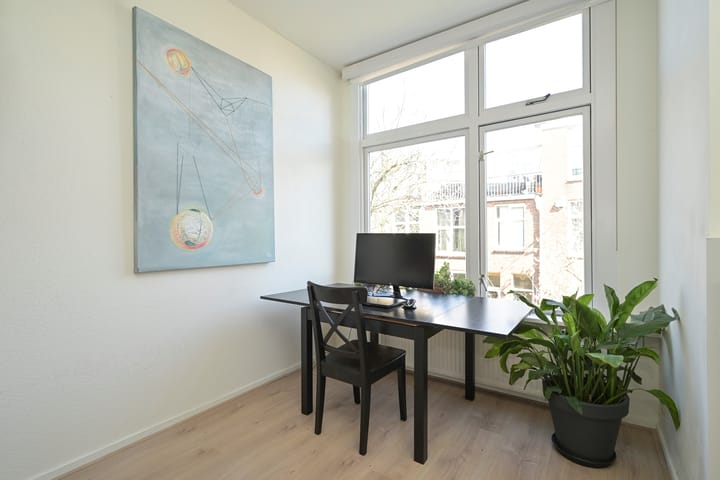 Photo 5 of Hendrik van Deventerstraat 127