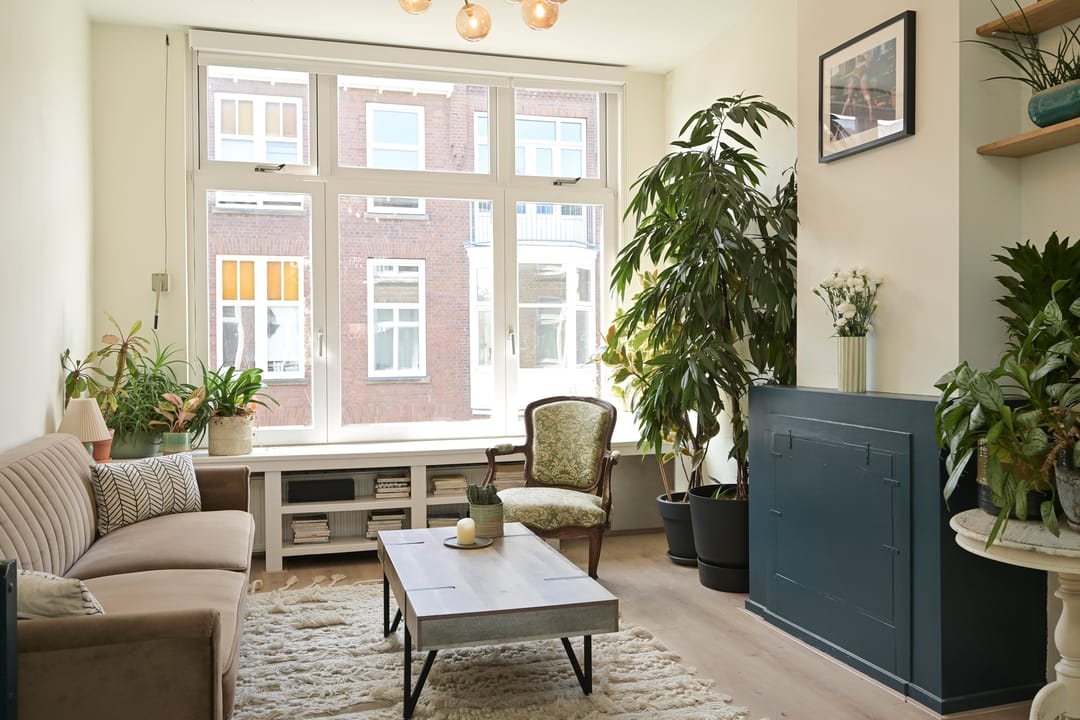 Spacious Renovated Apartment with XL Living Room in Popular Valkenboskwartier — 21