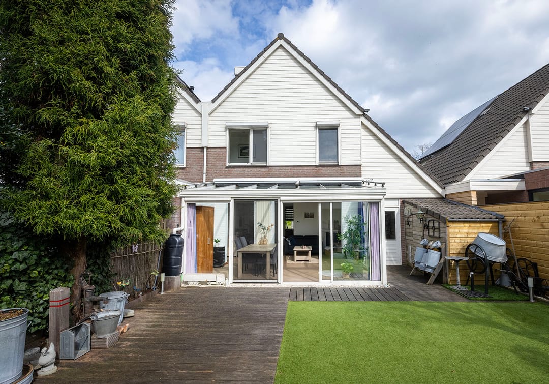 Spacious Semi-Detached Home with Garage and Serre in Uden Center — 27