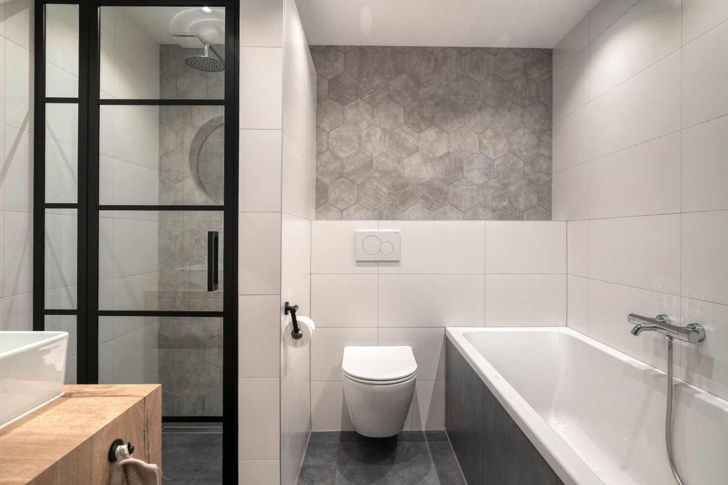 Photo 5 of Langenakker 112