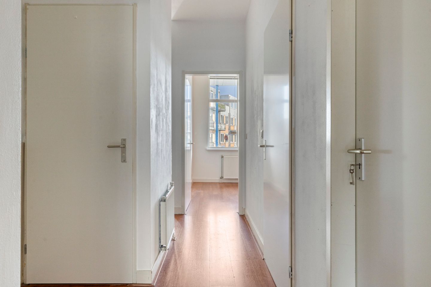 Modern and Ready to Move In Apartment in Rotterdam Nieuwe Westen — 14