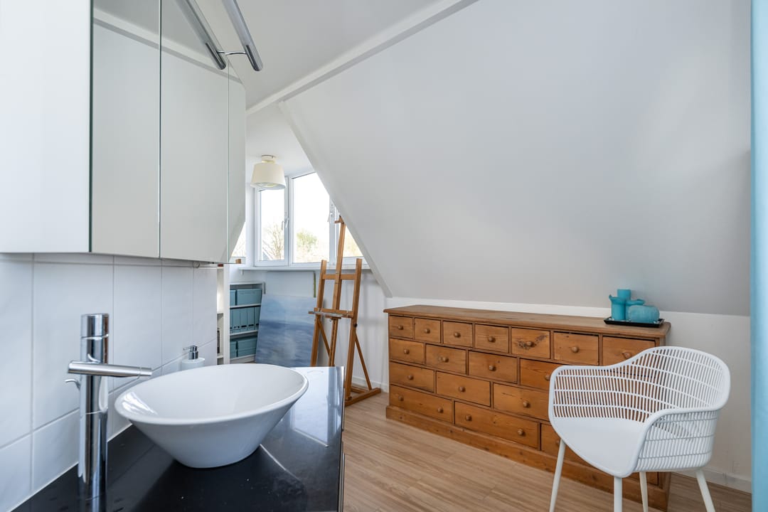 Free-standing recreational home on own land at the water — 22