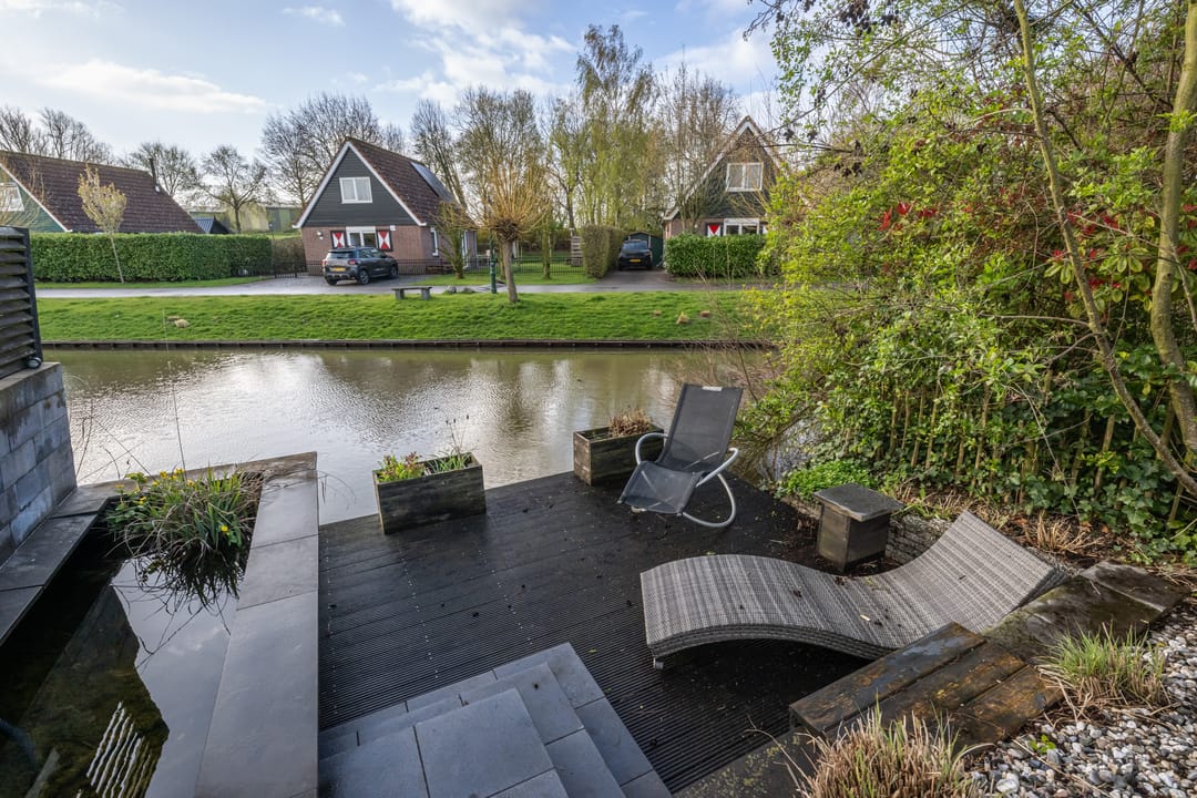 Free-standing recreational home on own land at the water — 31
