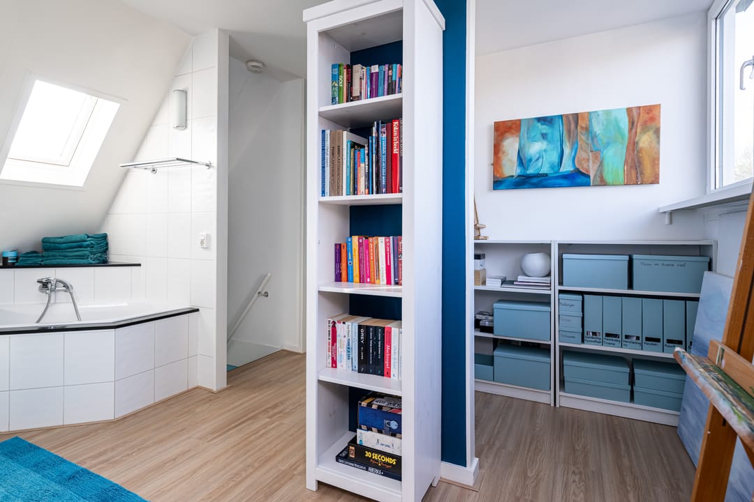 Free-standing recreational home on own land at the water — 23
