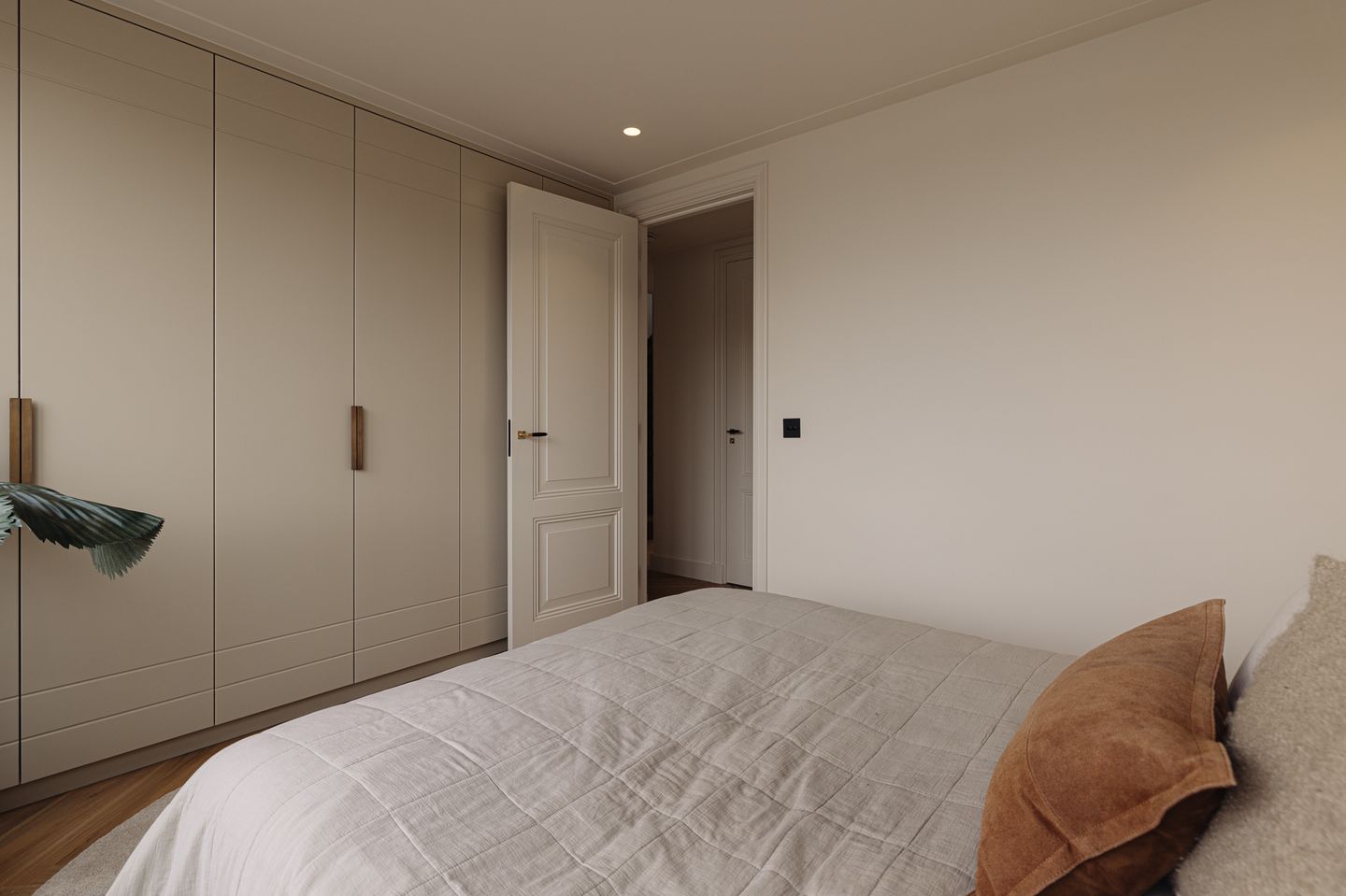 Photo 19 of Albert Neuhuysstraat 14-4