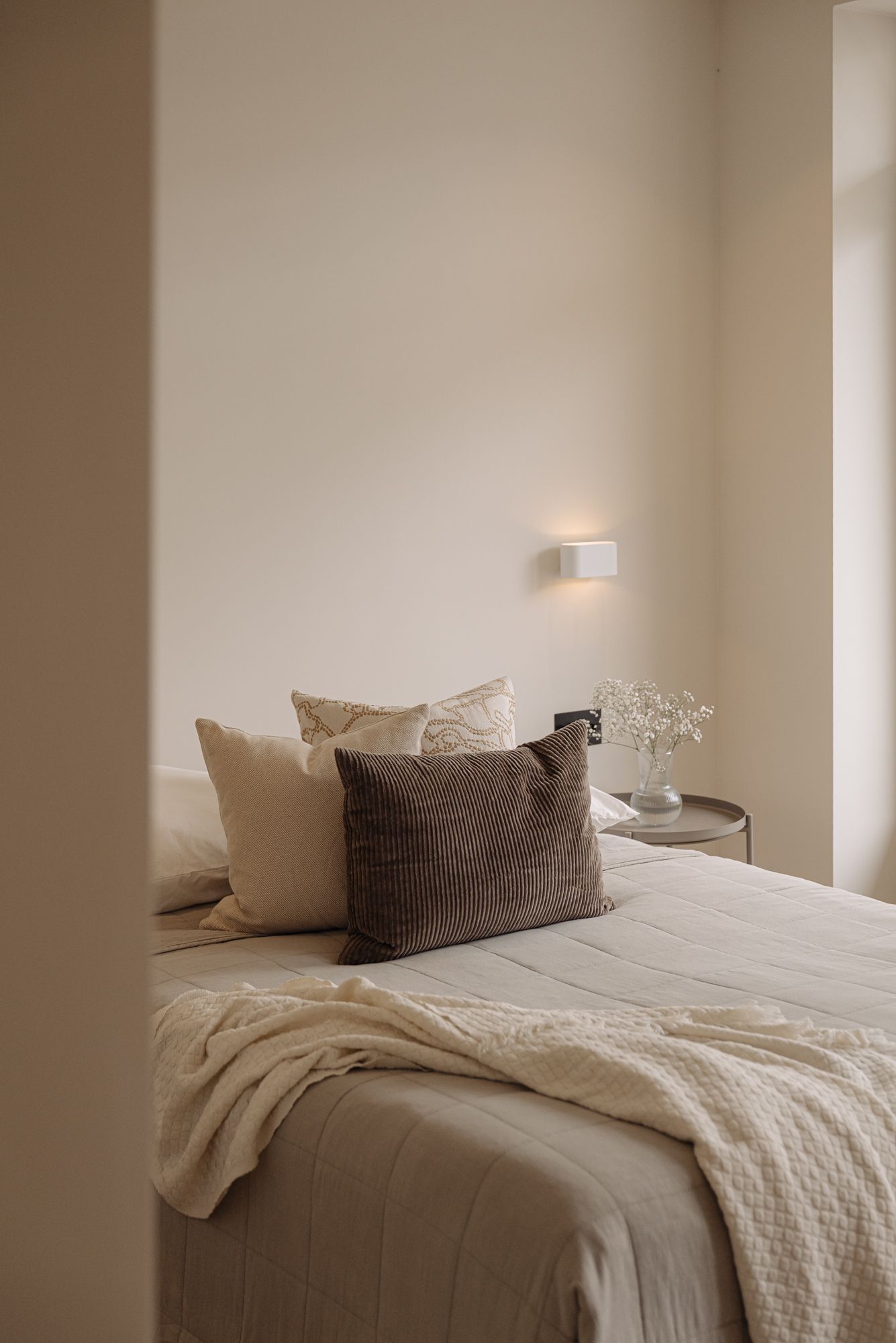 Turn-key apartment in Amsterdam Zuid with views over a green square — 14