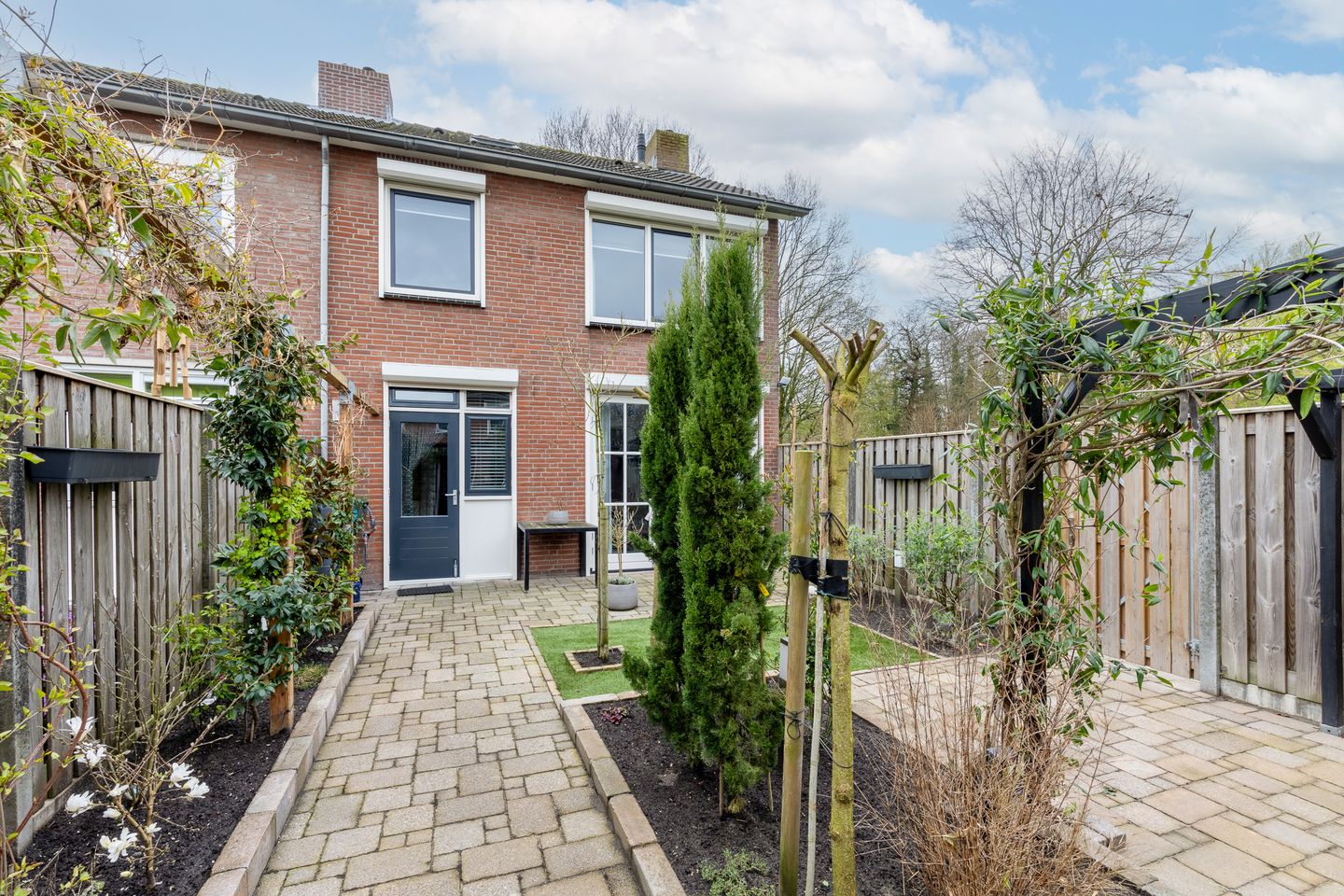 Foto 25 van van der Waalstraat 27