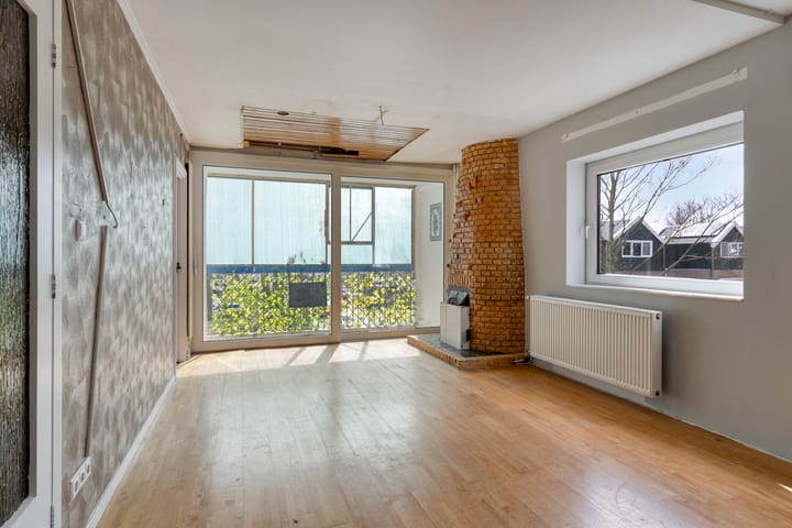 Appartement te koop: Linnaeusstraat 148, Zaandam