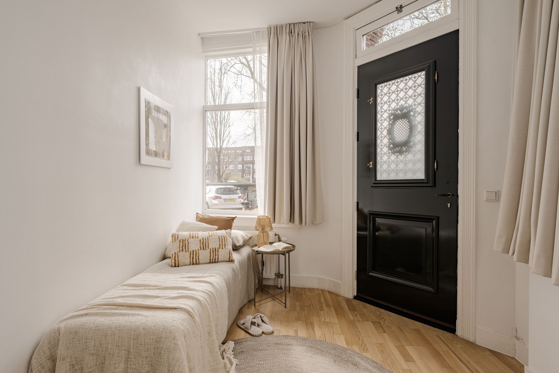 Spacious Corner Ground-Floor Apartment in De Pijp with Water Views — 20