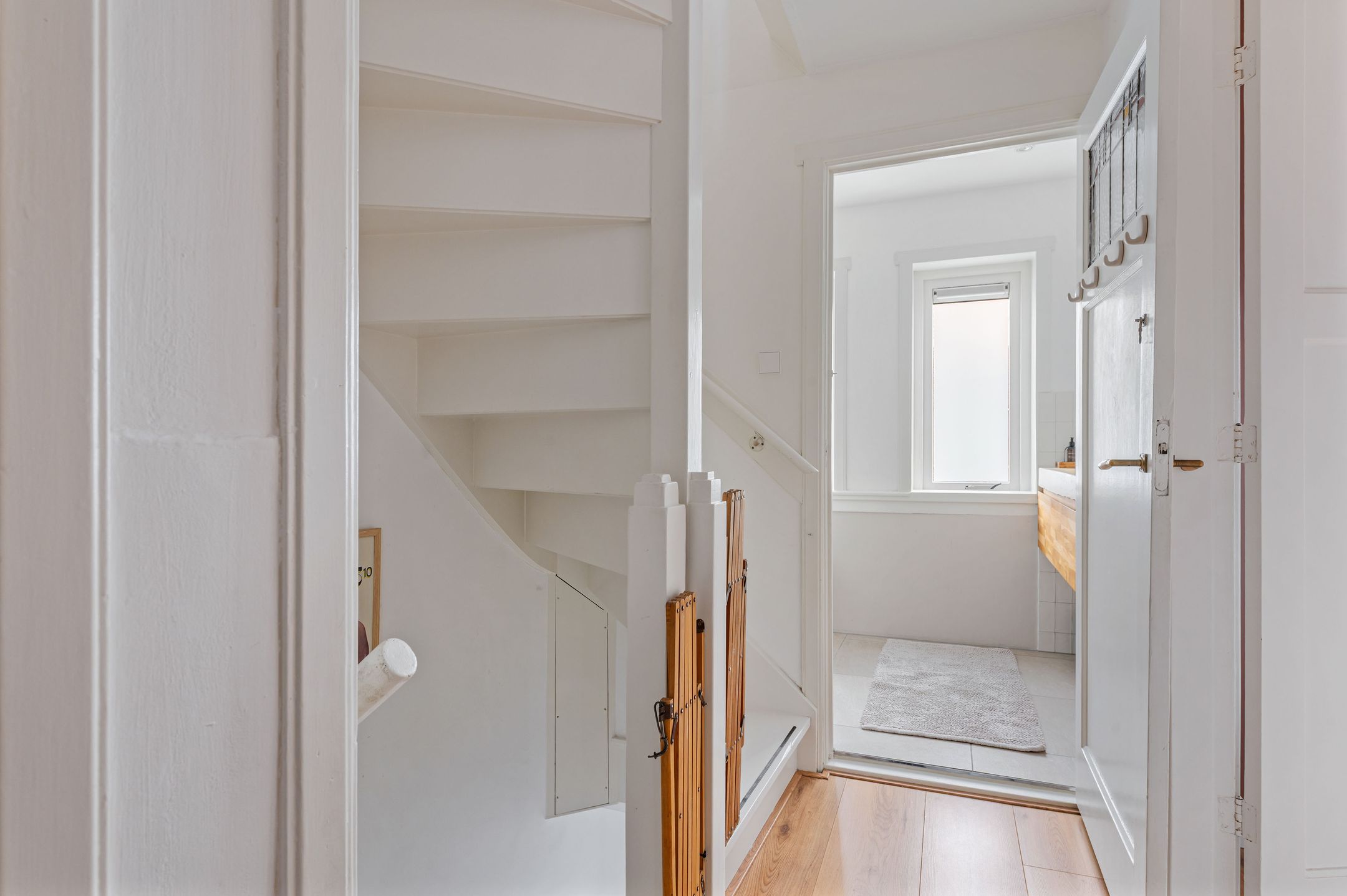 Renovated 1930s Family Home with 5 Bedrooms in Haarlem Bomenbuurt — 20